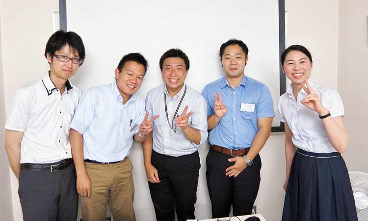 Takenori Sumi (second from left) at a Japan Affiliate YP working group meeting